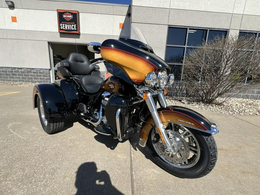 2024 Harley-Davidson® FLHTCUTG - Tri Glide® Ultra