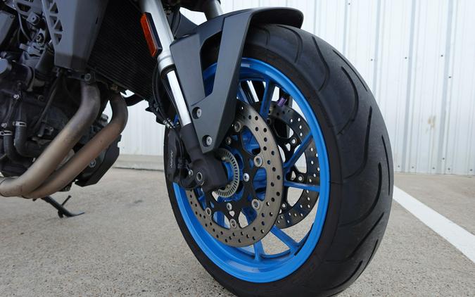 2024 Suzuki GSX-8S