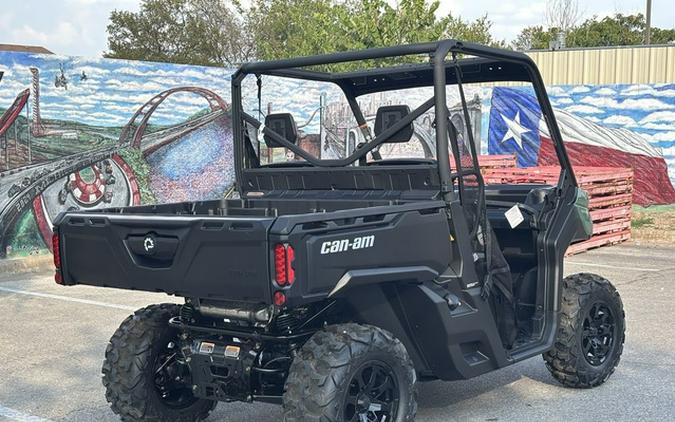 2027 Can-Am Defender DPS HD7