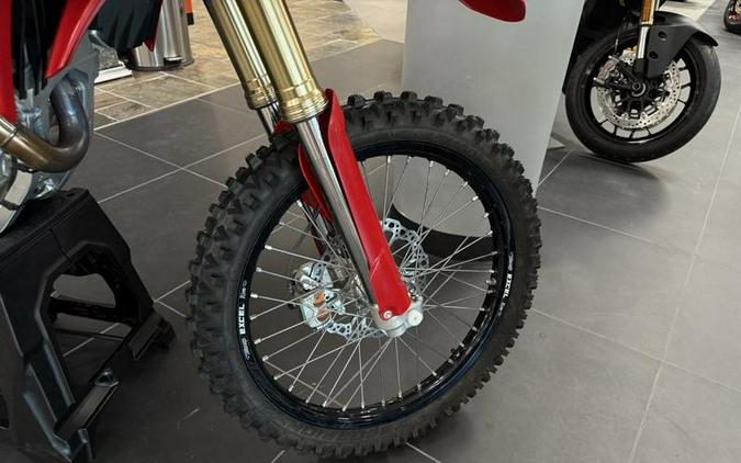 2026 Ducati Desmo450 MX