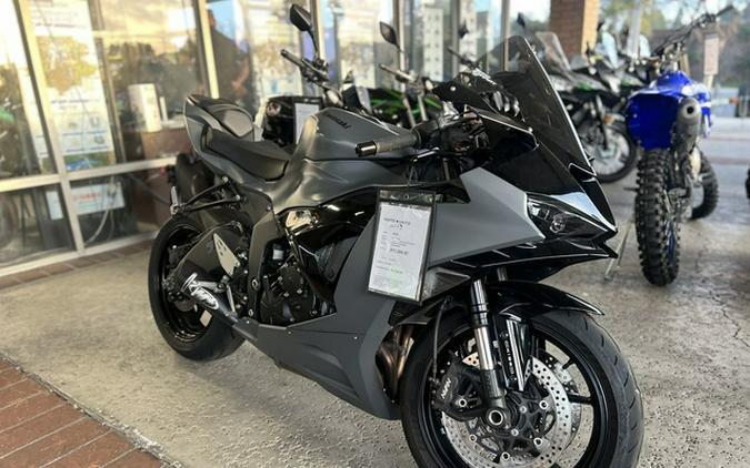 2025 Kawasaki Ninja ZX-6R ABS KRT Edition