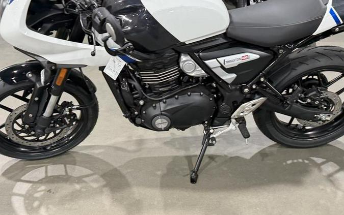 2026 Triumph Thruxton 400 Phantom Black / Aluminium Silver
