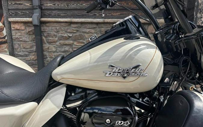 2023 Harley-Davidson FREEWHEELER