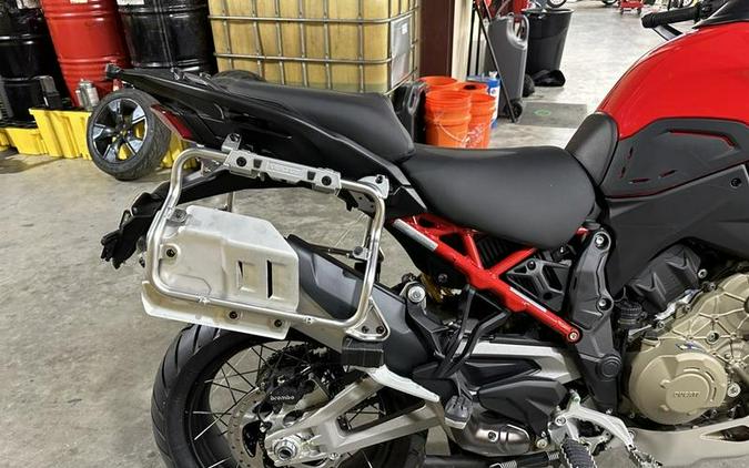 2024 Ducati Multistrada V4 Rally Travel Adventure Red