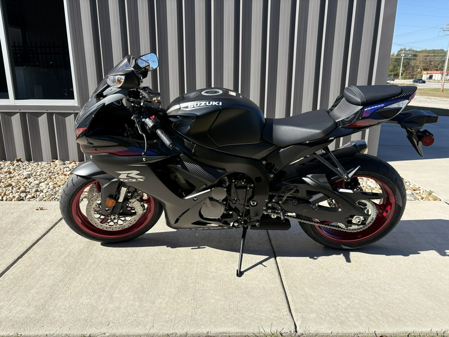 2026 SUZUKI GSX-R600 - 7100355