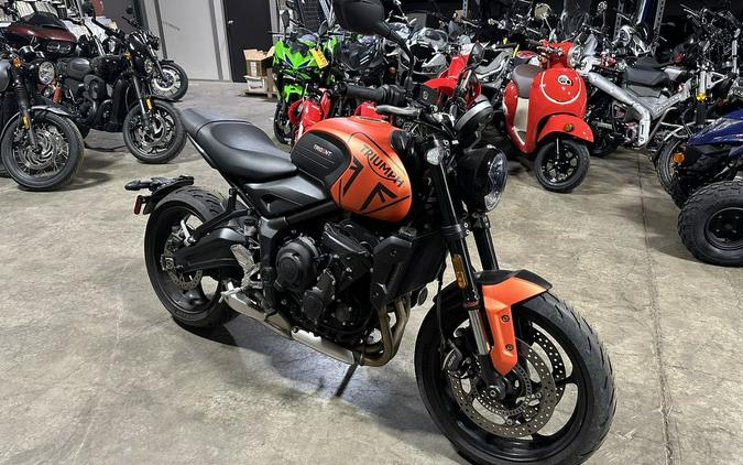 2023 Triumph Trident 660 Matte Baja Orange / Matte Storm Grey
