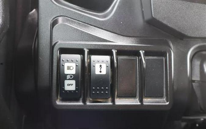 2022 Can-Am Defender Max Limited CAB HD10