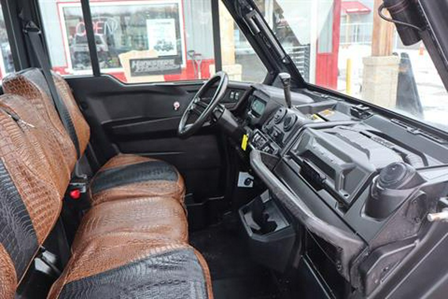 2022 Can-Am Defender Max Limited CAB HD10