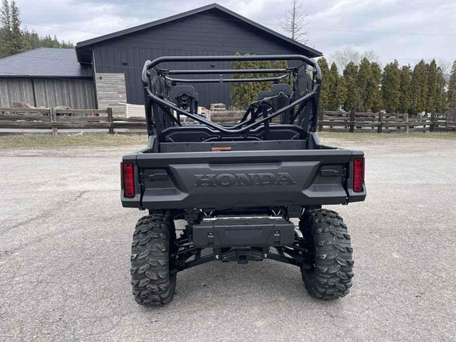 2025 Honda Pioneer 1000-6 Deluxe Crew Deluxe
