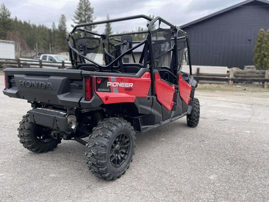 2025 Honda Pioneer 1000-6 Deluxe Crew Deluxe