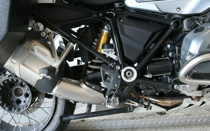 2017 BMW Motorrad R 1200 GS Adventure Light White