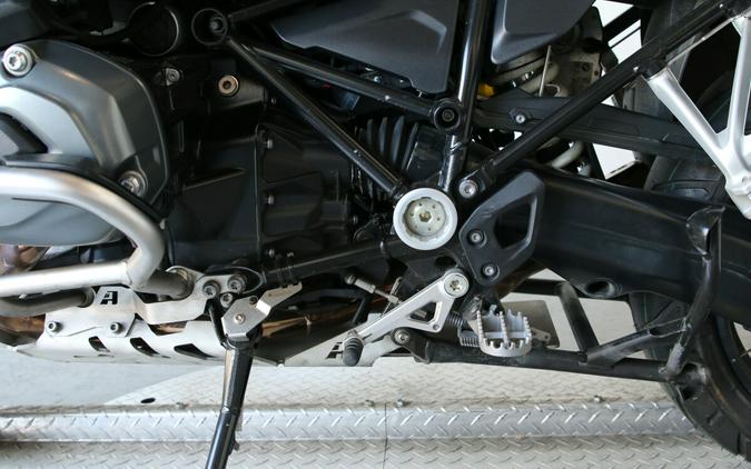 2017 BMW Motorrad R 1200 GS Adventure Light White