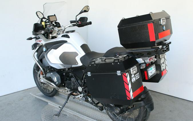 2017 BMW Motorrad R 1200 GS Adventure Light White