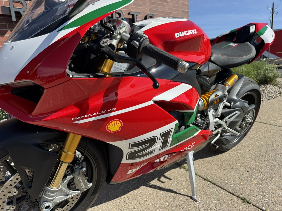 2024 Ducati Panigale V2 Bayliss Red / White / Green