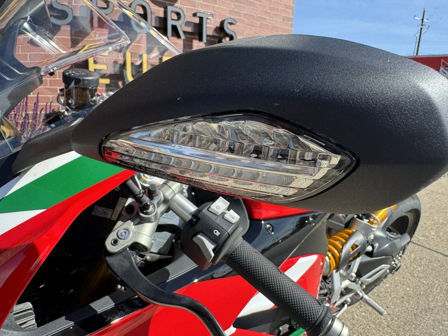 2024 Ducati Panigale V2 Bayliss Red / White / Green