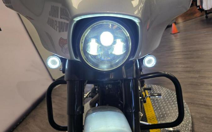 2019 Harley-Davidson FLHXS STREET GLIDE SPECIAL