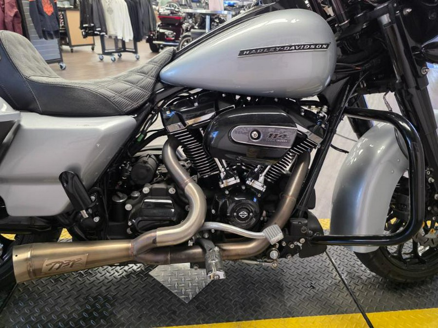 2019 Harley-Davidson FLHXS STREET GLIDE SPECIAL