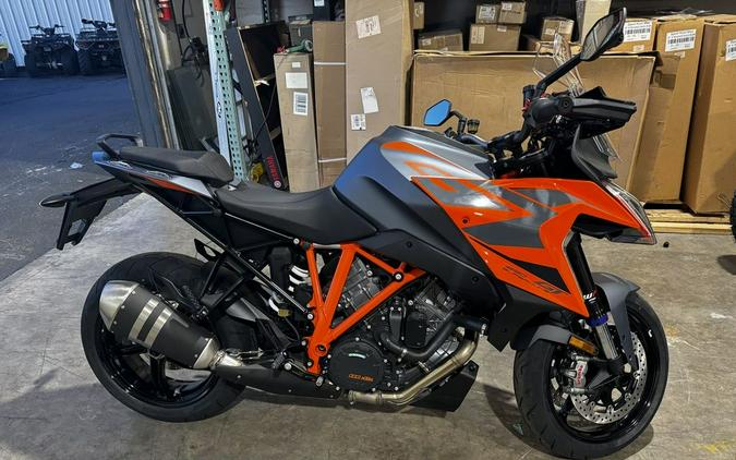 2023 KTM 1290 Super Duke GT