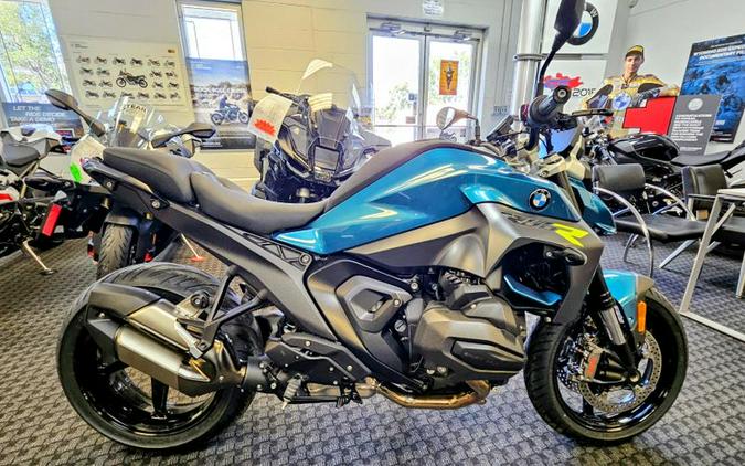 New 2026 BMW R 1300 R Motorcycle in Kansas City, MO
