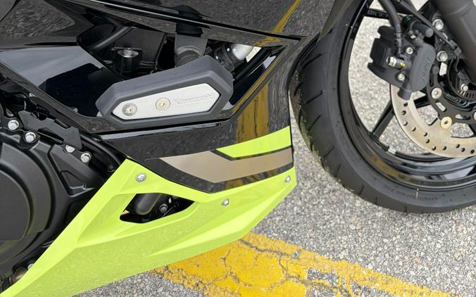 2026 Kawasaki Ninja® 500 SE ABS