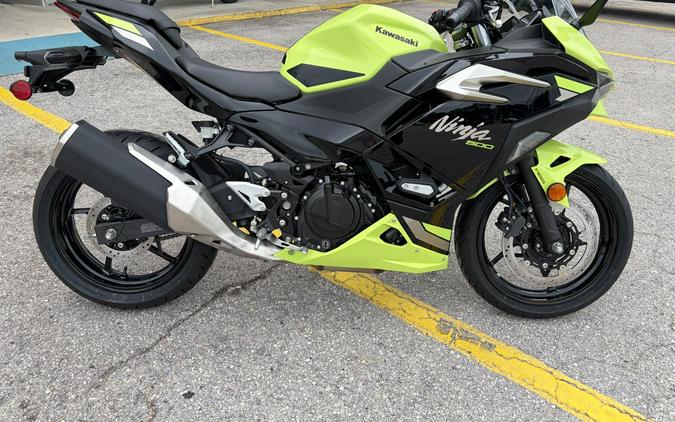2026 Kawasaki Ninja® 500 SE ABS