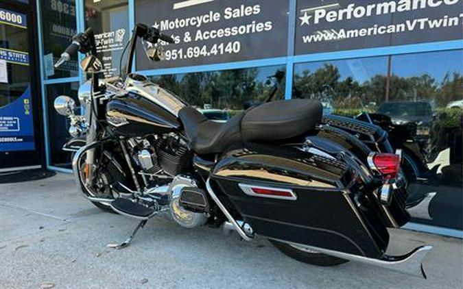 2016 Harley-Davidson Road King®