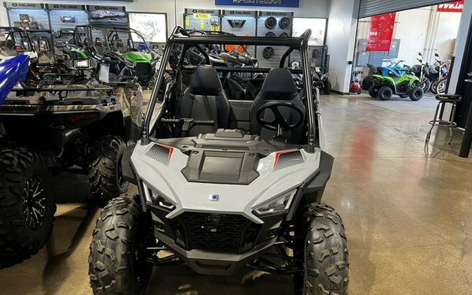 2024 Polaris RZR 200 EFI