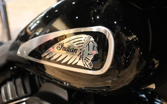 2024 Indian Motorcycle® Chieftain® Black Metallic