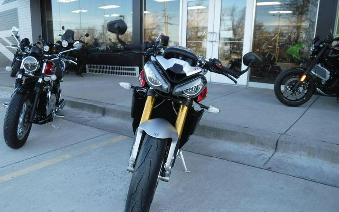 New 2026 Triumph Street Triple 765 RX Motorcycle in Kansas City, MO