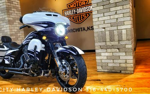 USED 2016 Harley-Davidson® CVO™ Street Glide®, FLHXSE