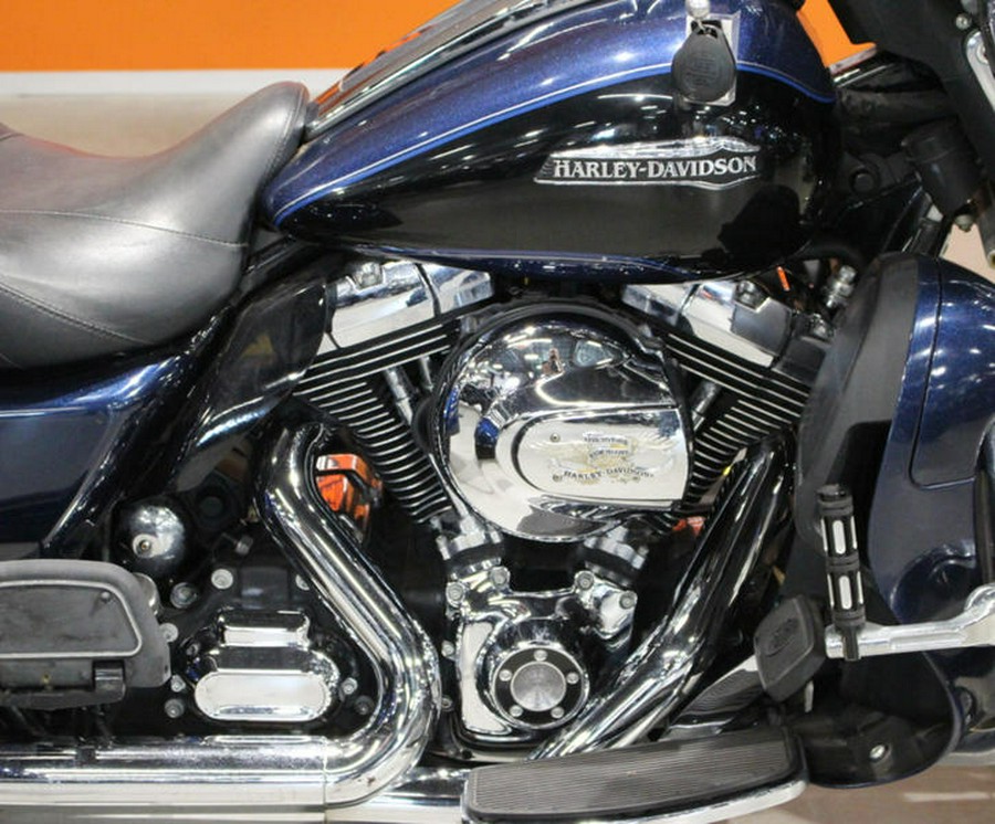 2014 Harley-Davidson® FLHTCUTG - Tri Glide® Ultra