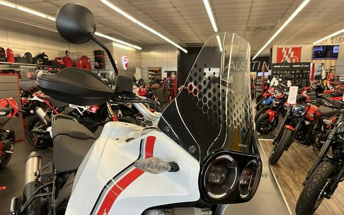 2025 Ducati DesertX