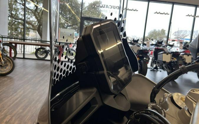 2025 Ducati DesertX