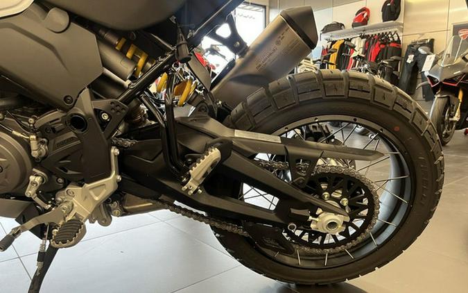 2025 Ducati DesertX