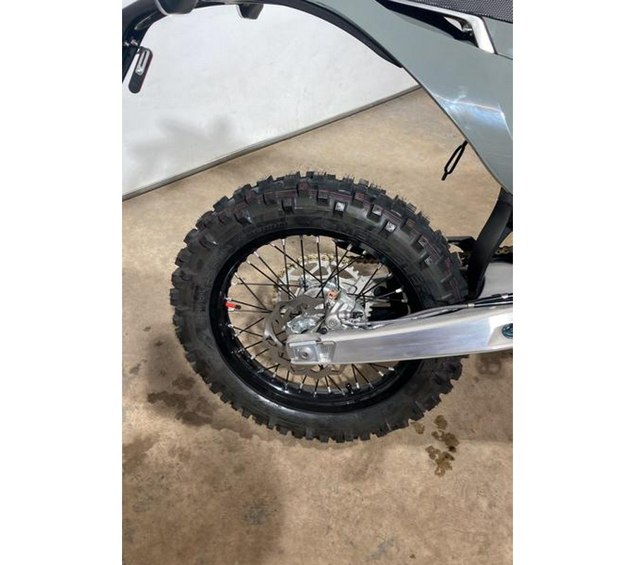 2025 Stark Varg 60 HP Varg 19" Standard