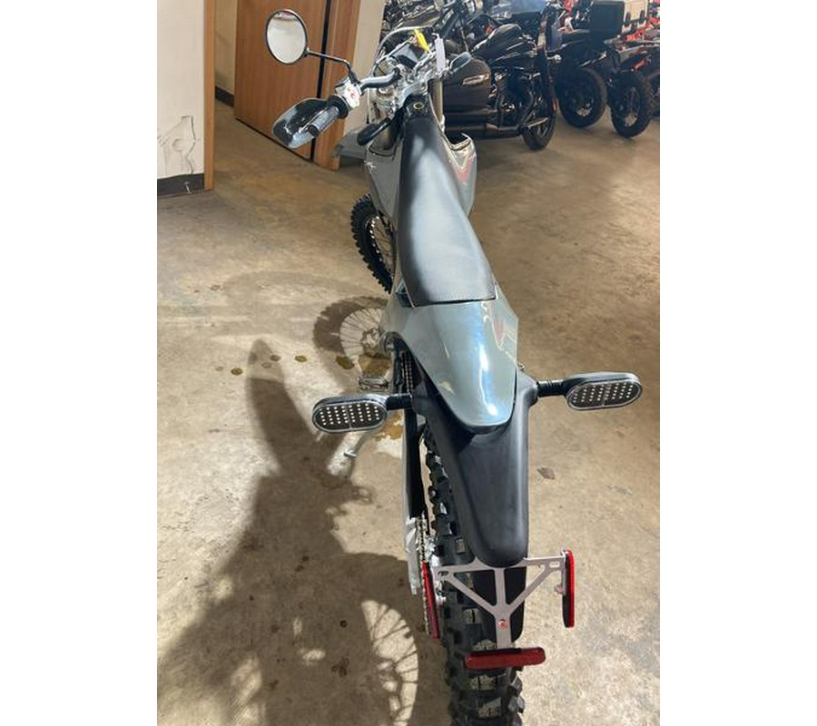 2025 Stark Varg 60 HP Varg 19" Standard