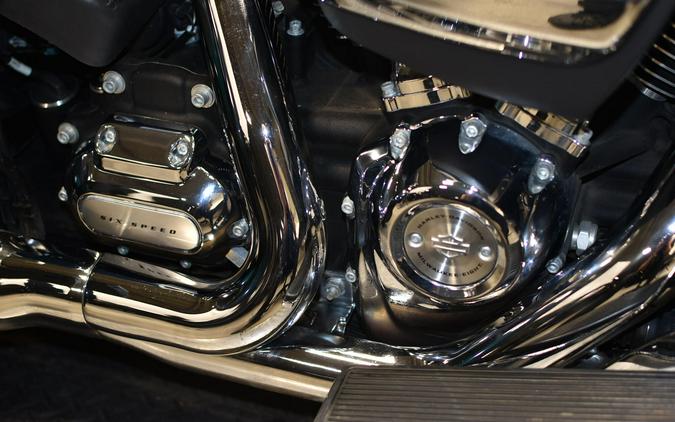 2021 Harley-Davidson Tri Glide Ultra FLHTCUTG