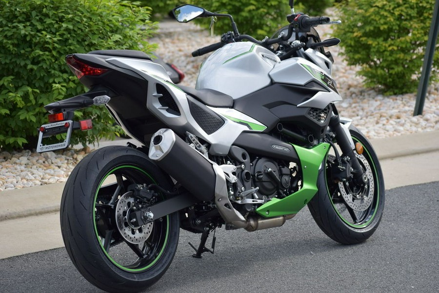 2024 Kawasaki Z7 Hybrid ABS