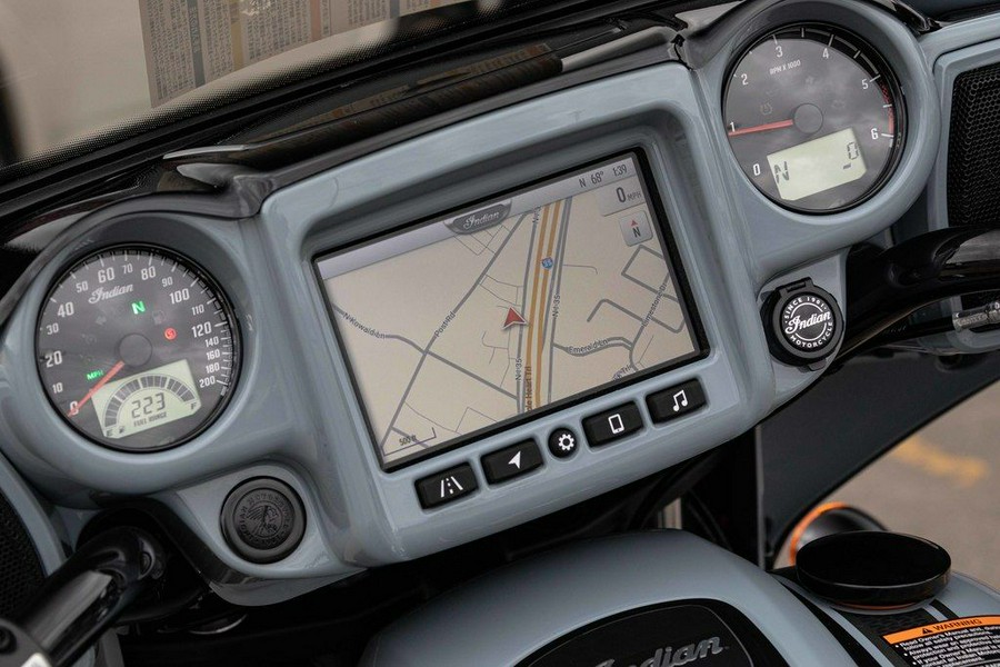 2025 Indian Motorcycle® Chieftain® Dark Horse®