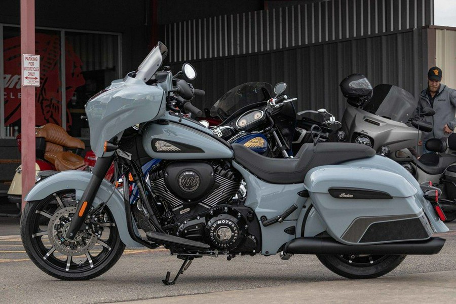 2025 Indian Motorcycle® Chieftain® Dark Horse®
