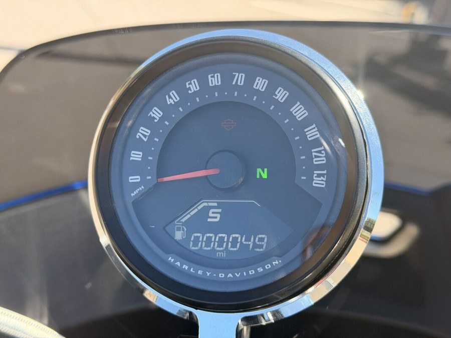 2025 Harley-Davidson® Low Rider® ST FXLRST Blue Burst W/ Thrashin’ Bars