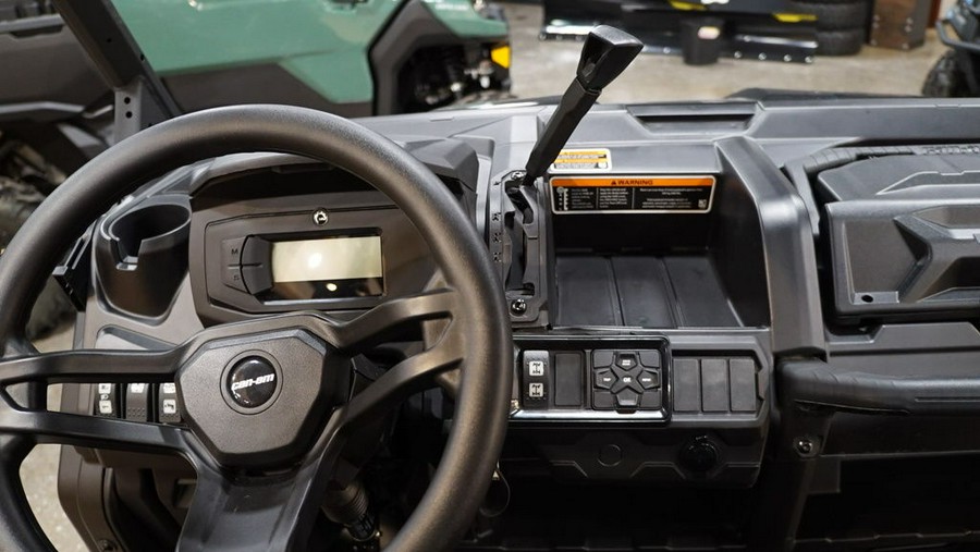 2026 Can-Am® Defender 6x6 XT HD10