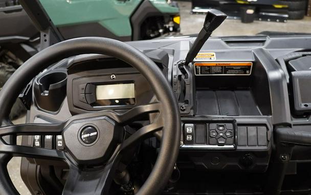 2026 Can-Am® Defender 6x6 XT HD10