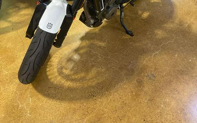 2023 Husqvarna Vitpilen 401