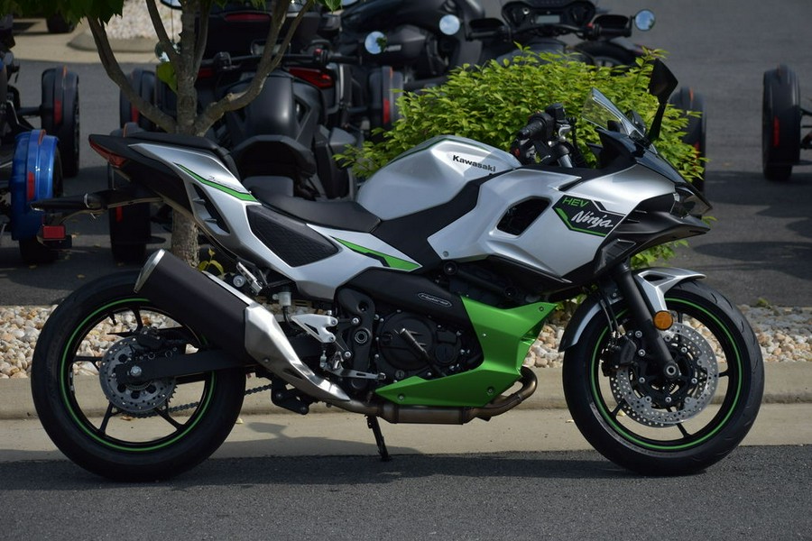 2024 Kawasaki Ninja® 7 Hybrid ABS