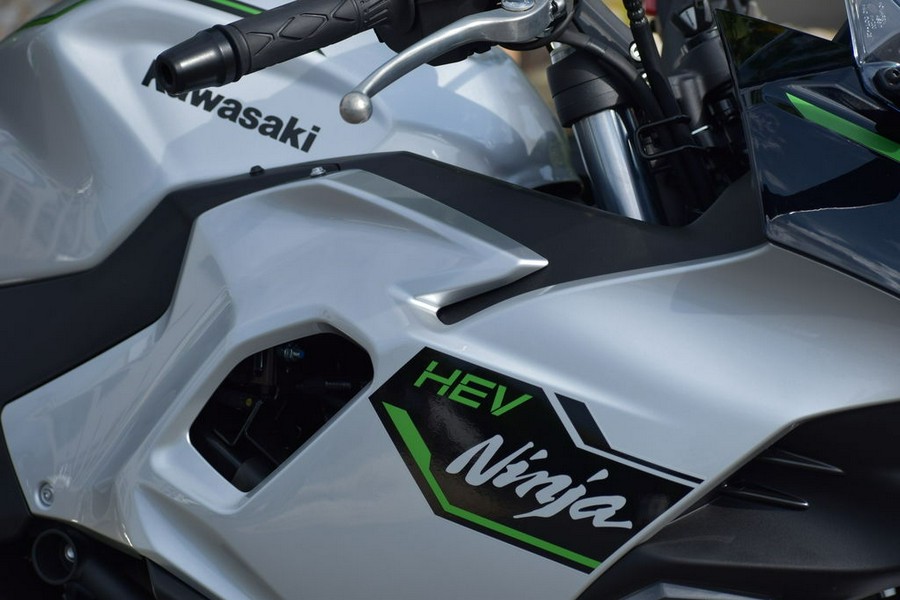 2024 Kawasaki Ninja® 7 Hybrid ABS