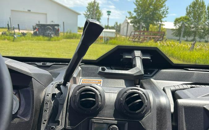2025 Can-Am Defender Limited