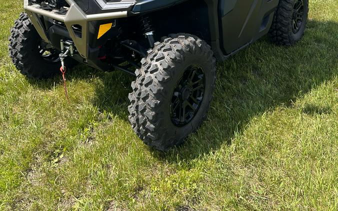 2025 Can-Am Defender Limited