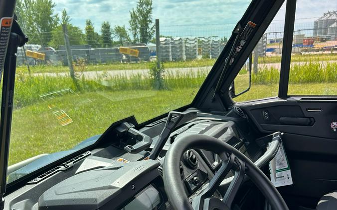 2025 Can-Am Defender Limited