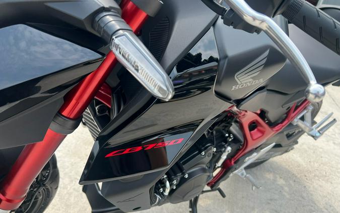 2026 Honda CB750 Hornet E-Clutch